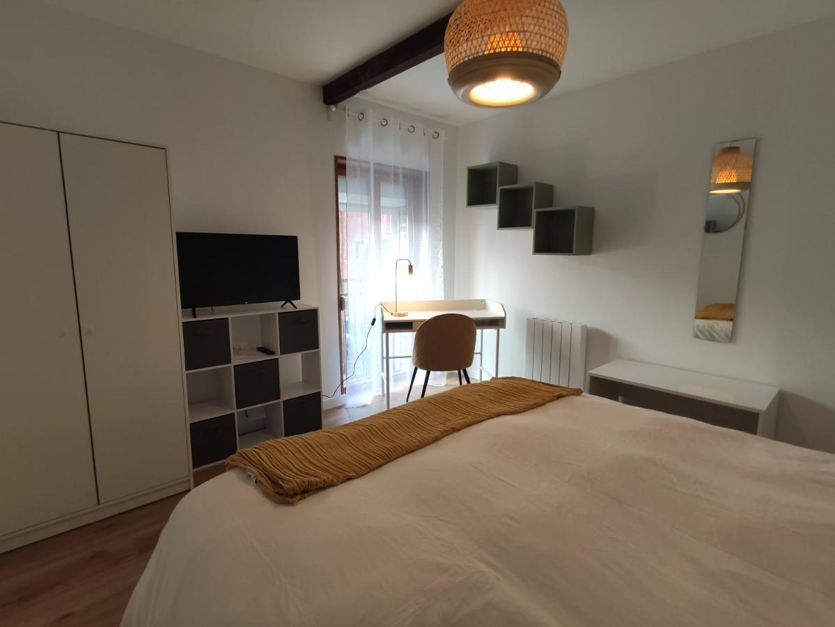 Residence Beaudelot Saint-Saulve Bagian luar foto
